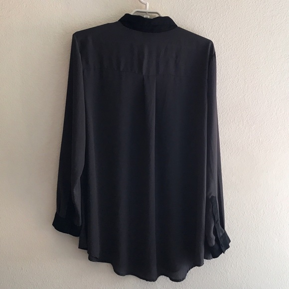 Torrid | Colorblock Hi-Lo Soft Shirt - Picture 4 of 7